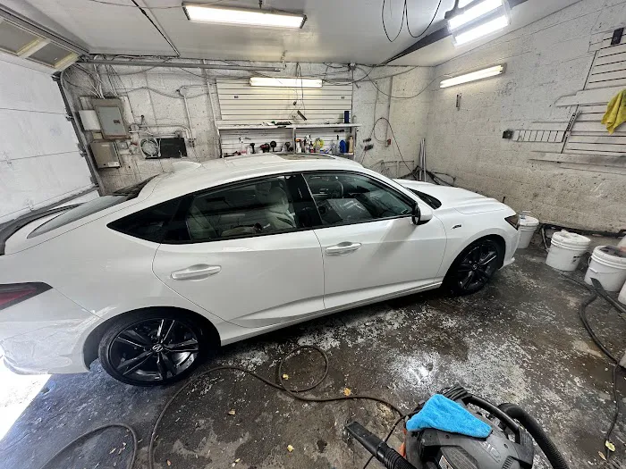 Manny’s hand car wash and auto details 3