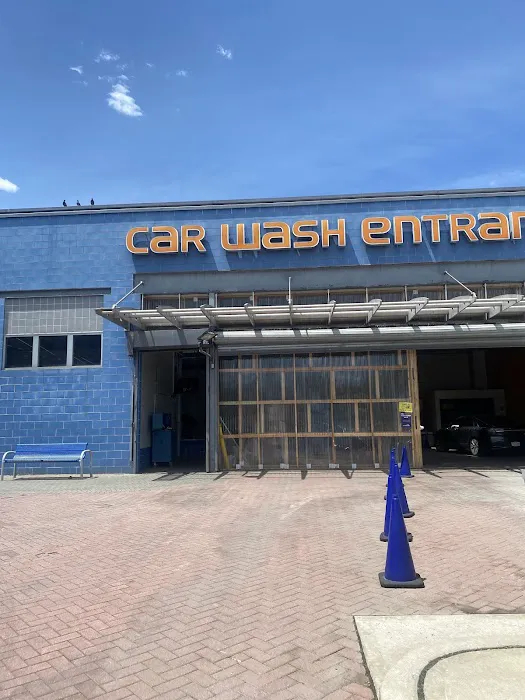 Wash Hounds Car Wash & Oil Change 6