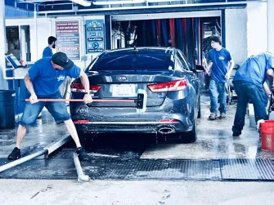 Holiday Car Wash 0