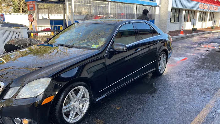 Holiday Car Wash 8
