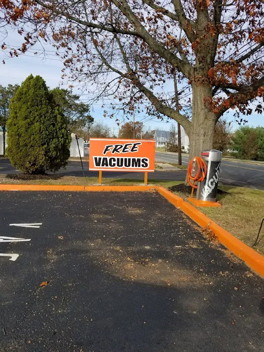 Little Ducky's Car Wash LLC 8