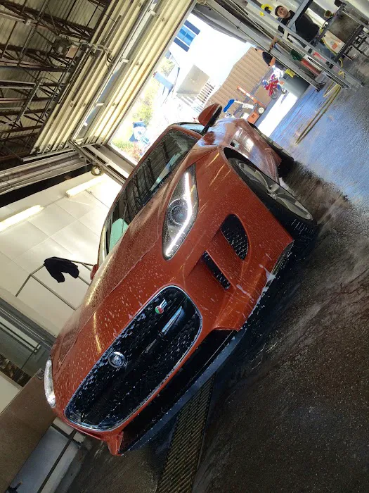Bricktowne Truck & Auto Spa 6