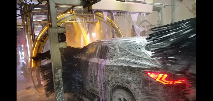 Soft Cloth Car Wash 9