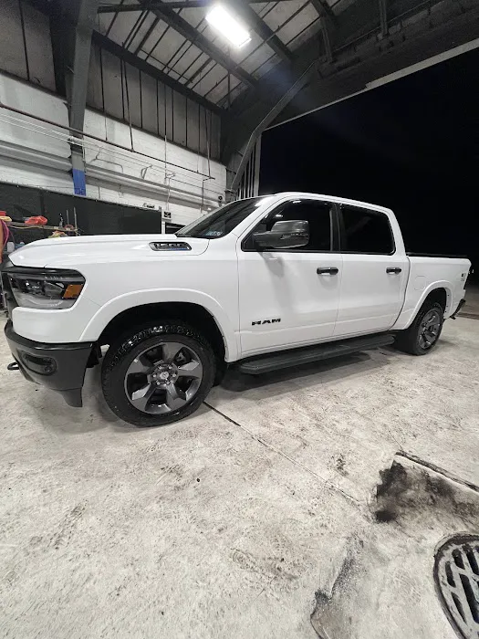Detailed.by_Autolookzllc 4