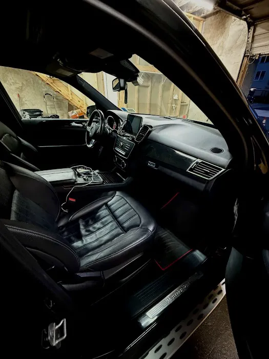 ShinyRideSolutions Hand Wash and Detail 0
