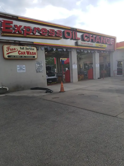 Upper Darby Wash & Lube Inc 6