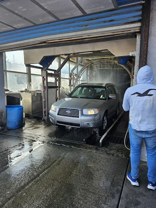 Clean Touch Car Wash 4