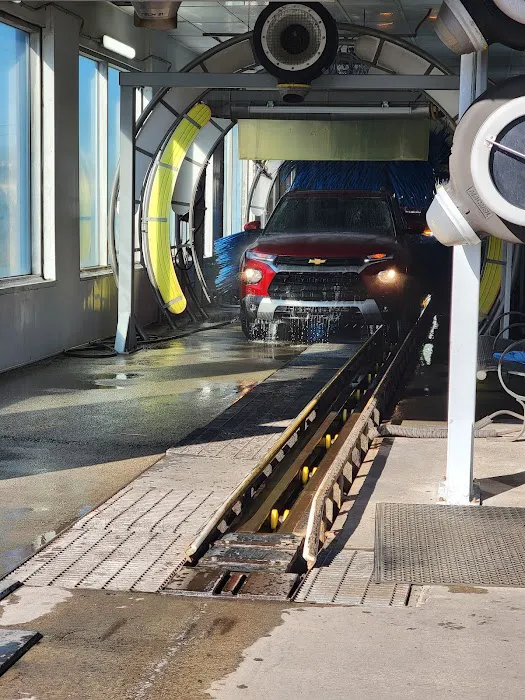 VIP Car Wash and Lube 1