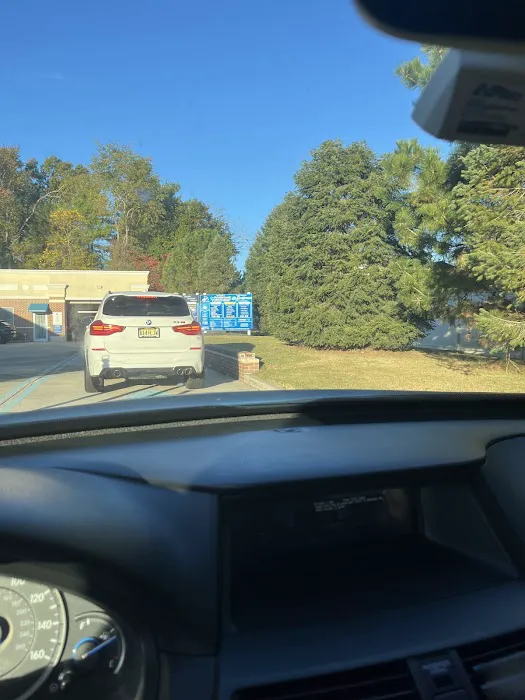 The Promenade Car Wash 7