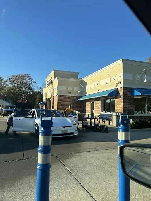 The Promenade Car Wash 3
