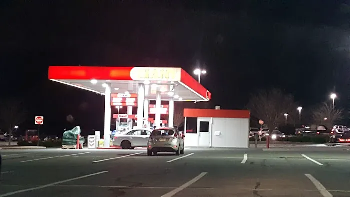 Giant Gasoline 0