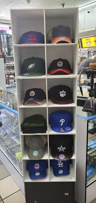 Caln Gas and Smoke Shop 5