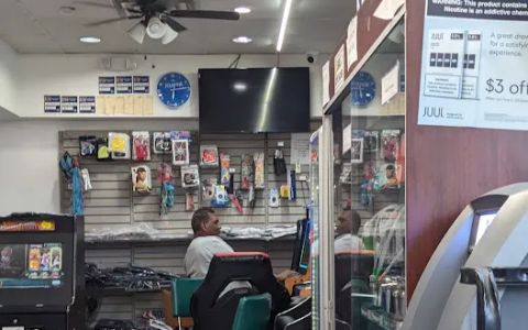 Caln Gas and Smoke Shop
