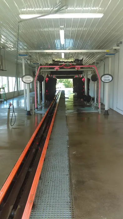 Ultimate Express Car Wash 3