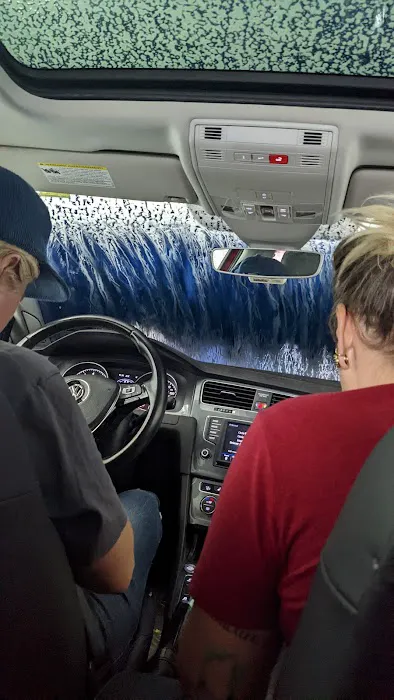 Soft Cloth Car Wash 1