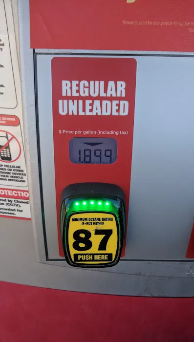 Giant Gas Station 6