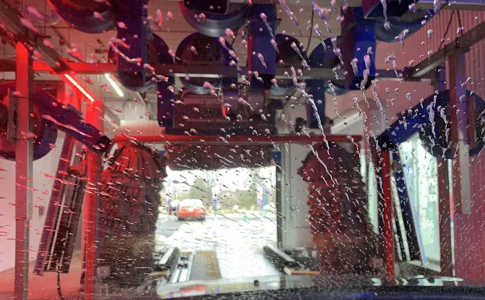 Foam & Wash Car Wash 3