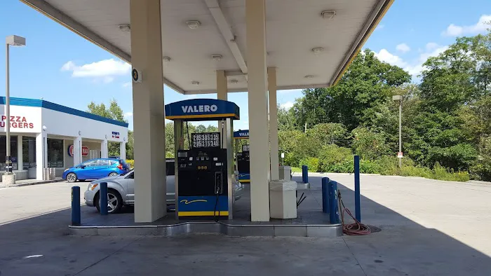Nelly Travel Plaza - Gas & Store with Deli (Autos) 2