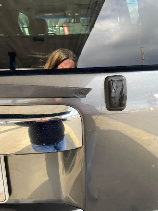 Magic Suds Car Wash 3