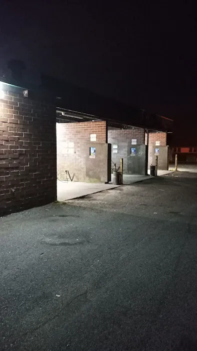 Eleventh Street Car Wash 7