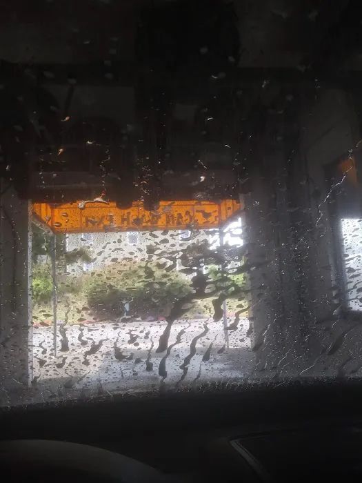 Sparkle Shine Car Wash 1