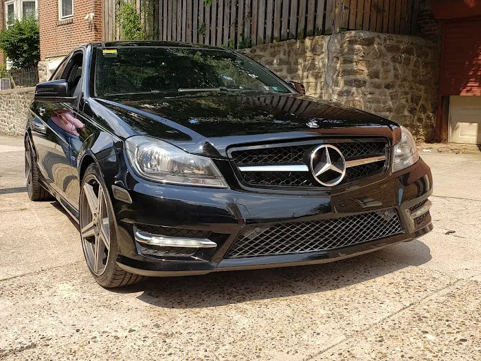 Reddboy's Hand Wash & Auto Detailing 3