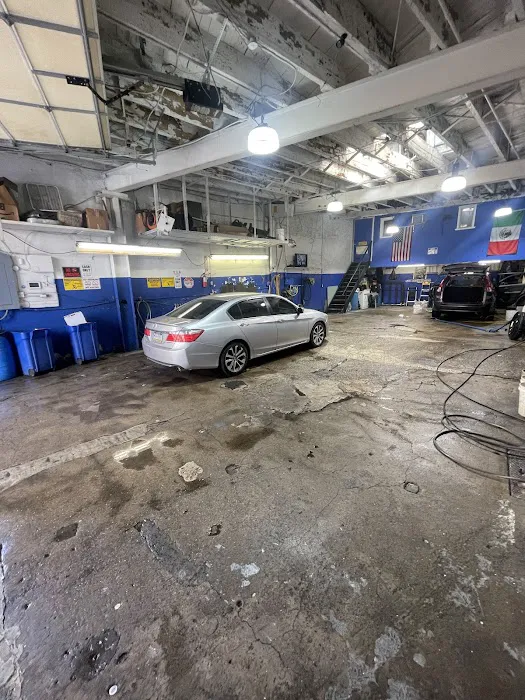 KingZ Hand Wash & Detail Center 9