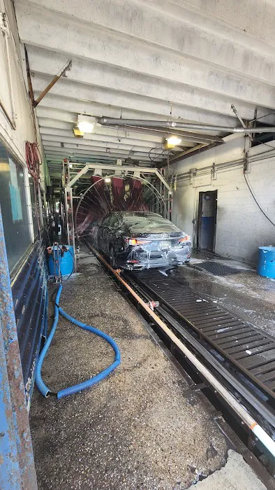 Clifton Heights Car Wash 4