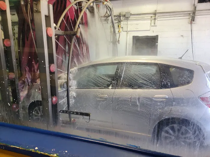 Clifton Heights Car Wash 3