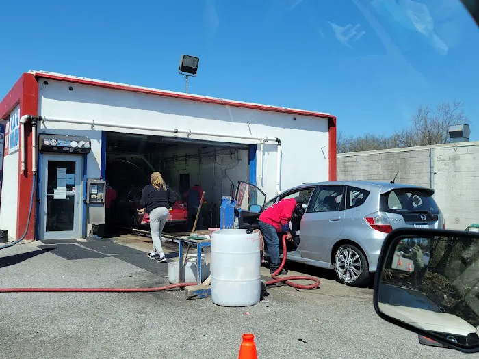 Clifton Heights Car Wash 8