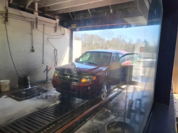 Clifton Heights Car Wash 7