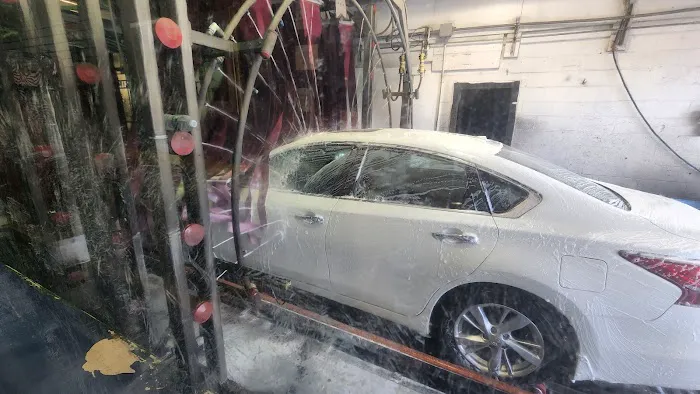 Clifton Heights Car Wash 2