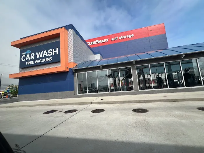 Wash Hounds Express Car Wash 5