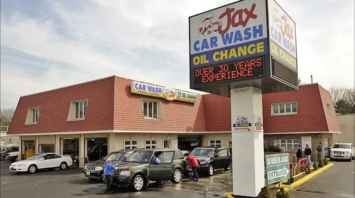Jax Car Wash & Speedy Lube of Maywood 5