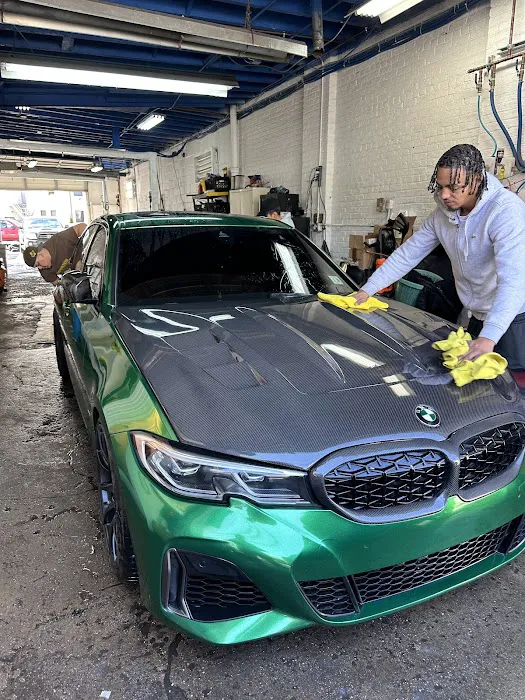 Splash-N-Dash Hand Car Wash 9