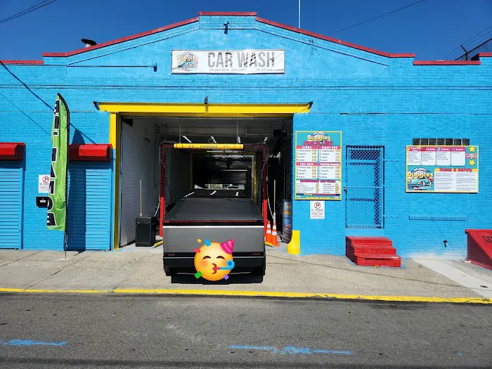 Mr. & Mrs. Bubbles Car Wash 6