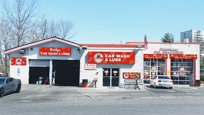Rockys Wash & Lube 8