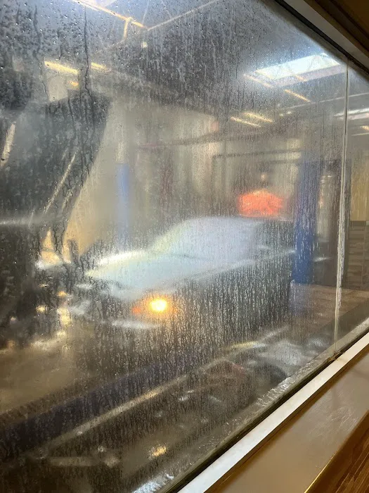 Lacey's Car Wash 5