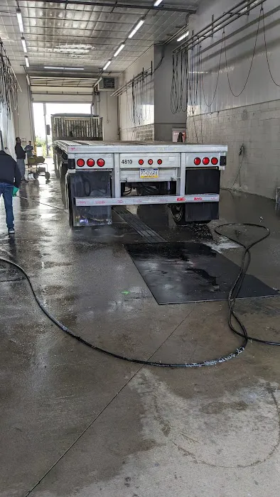 Midway Truck Wash 5