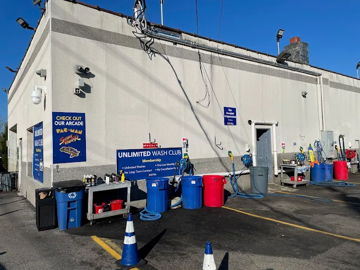 Russell Speeder's Car Wash 8