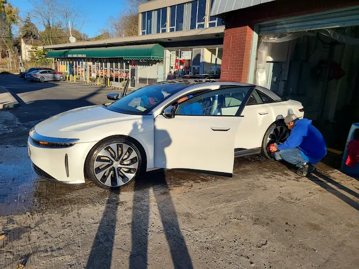 Ardsley Car Wash 8