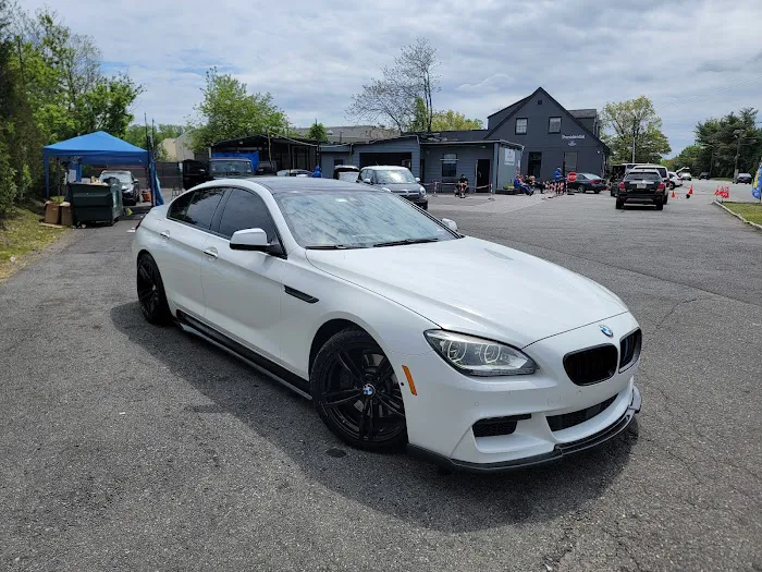 Bubbz and Suddz Performance Auto Spa 4