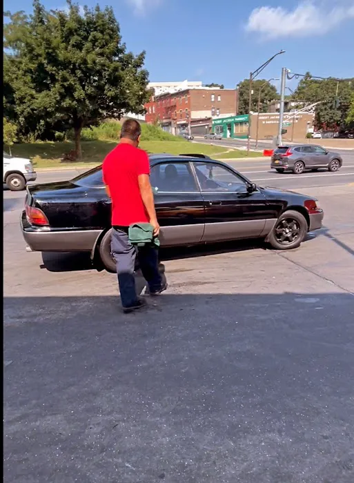 D Block Car Wash & Gas 0
