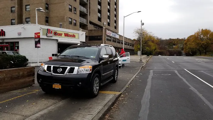 D Block Car Wash & Gas 4