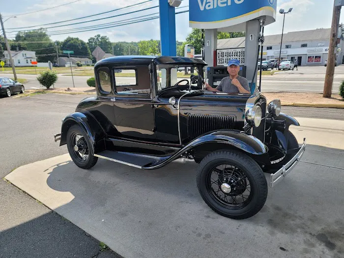 Valero Gas & Convenience 2