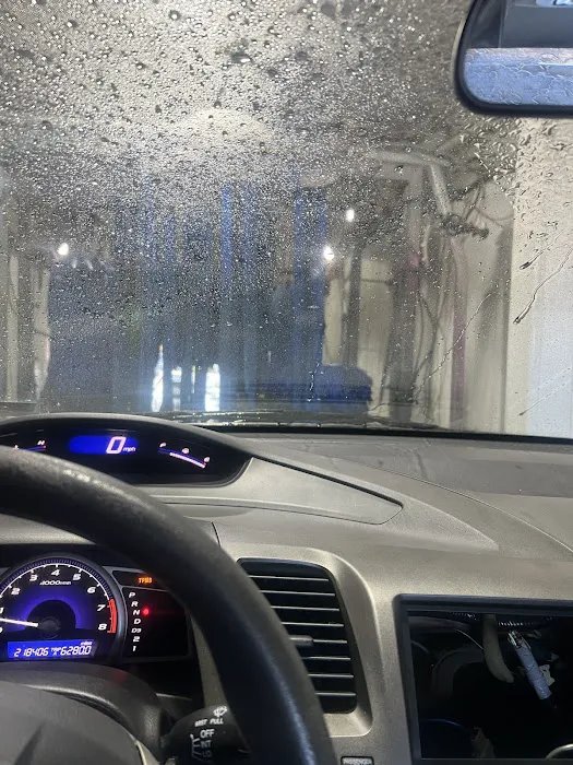Sunny's Car Wash & Auto Lube 6