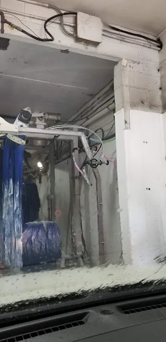 Triangle Car Washes 0