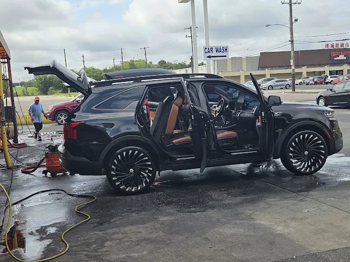 Ritz Car Wash, Lube & Detailing Center 3