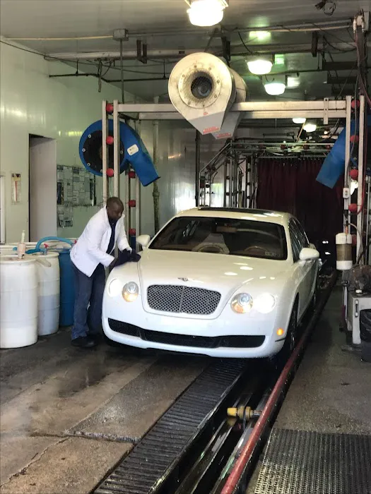Ritz Car Wash, Lube & Detailing Center 2