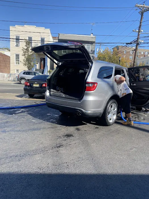 Los Primos Hand Car Wash 9